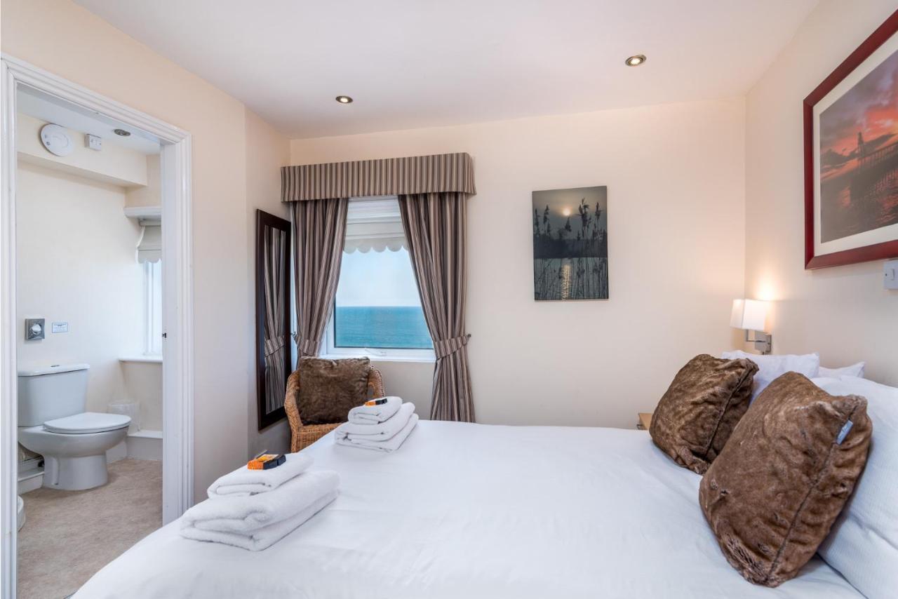 Riviera Guesthouse Whitby Buitenkant foto